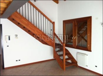 Appartamento con posto auto e terrazzo
