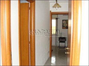Casa arredata con terrazzo Centro