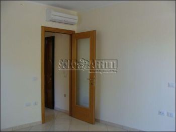 Casa con posto auto e balcone San lussorio