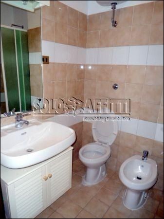 Appartamento arredato con balcone Torre angela