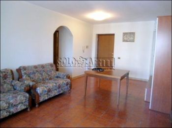 Appartamento arredato con balcone Torre angela