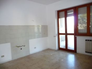 Attico con terrazzo e garage Lecce est