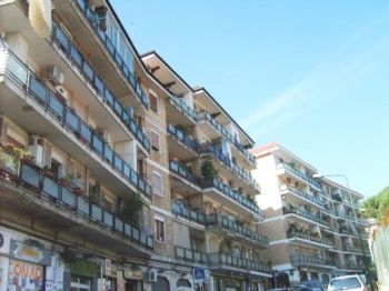 Appartamento affitto Napoli