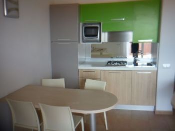 Appartamento arredato con balcone Infernetto, axa, casal palocco, madonnetta a roma