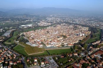 Appartamento arredato con giardino Centro storico - Altre fotografie