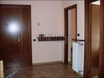Appartamento arredato con balcone Bareggio