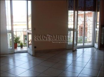 Appartamento arredato con balcone Bareggio