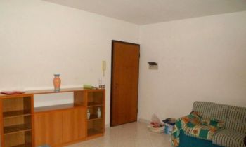 Appartamento arredato con posto auto