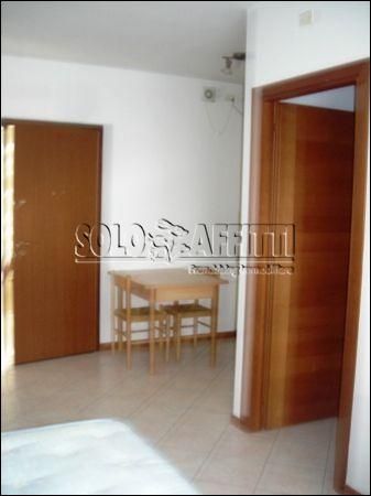 Monolocale arredato con garage Castelfranco