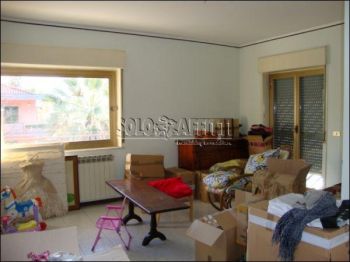 Appartamento con garage e balcone Mascalucia