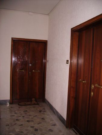 Casa Trieste , salario