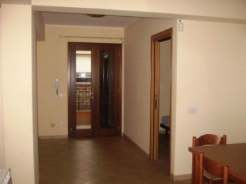 Trilocale con terrazzo e aria condizionata