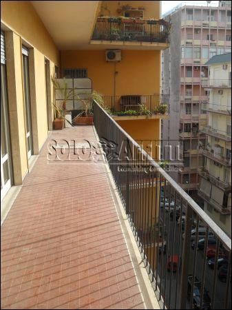 Casa con balcone Via g. leopardi