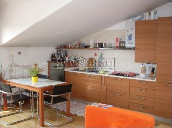 Appartamento arredato con balcone Settimo Milanese