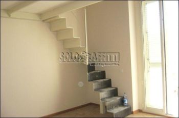 Appartamento con balcone V.le xx settembre
