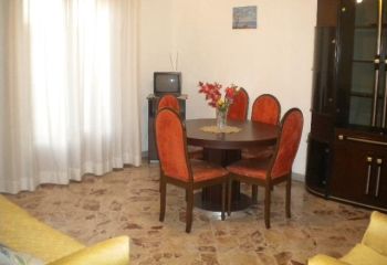 Appartamento con balcone Taranto
