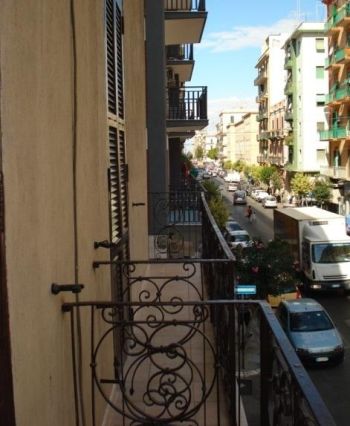 Casa con balcone Taranto