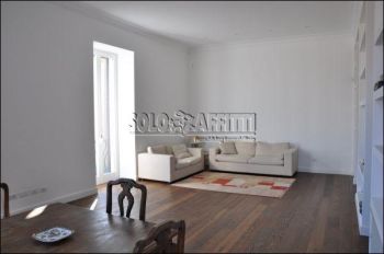 Appartamento arredato con garage Chiaia