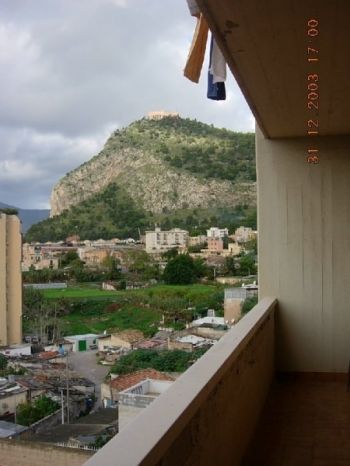 Appartamento arredato con balcone Arenella