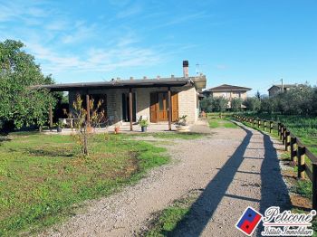 Villa arredata con posto auto Marina di fondi - Altre fotografie