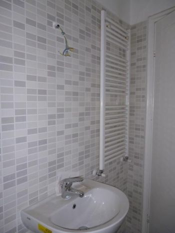 Trilocale con balcone 7- baggio, de angeli, san siro