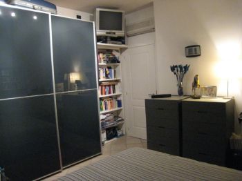 Trilocale arredato affitasi - Camera da letto