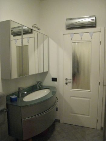 Trilocale arredato affitasi - Bagno