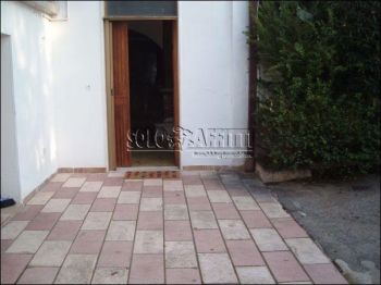 Villa arredata con posto auto Agna