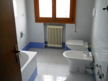 Appartamento con balcone e posto auto