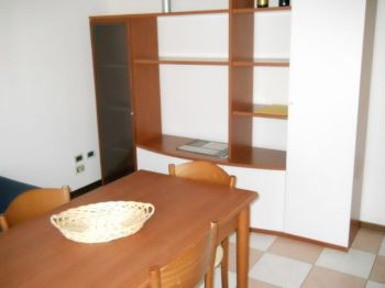 Casa con terrazzo e posto auto Noale