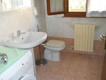 Casa con terrazzo e posto auto Noale