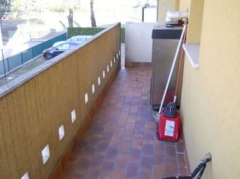 Casa con terrazzo e posto auto Noale