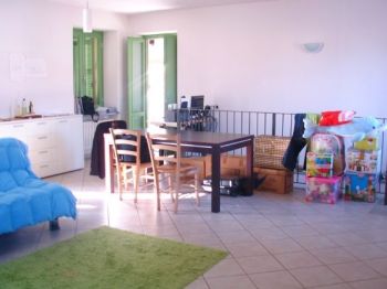 Appartamento con terrazzo e balcone