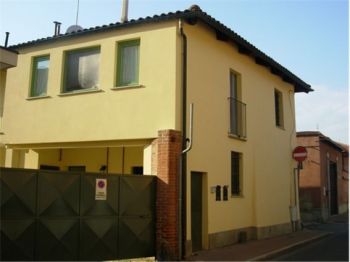 Appartamento con terrazzo e balcone
