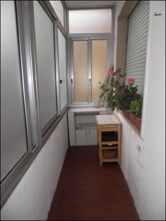 Trilocale arredato con balcone Livorno