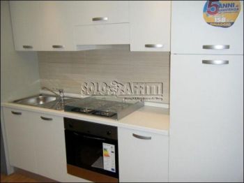 Casa con garage Via bologna (castello)
