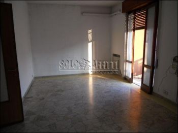 Trilocale con balcone Calderara