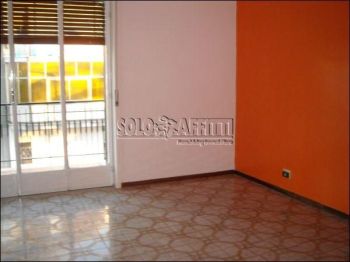 Casa con balcone Sant'agata Li Battiati
