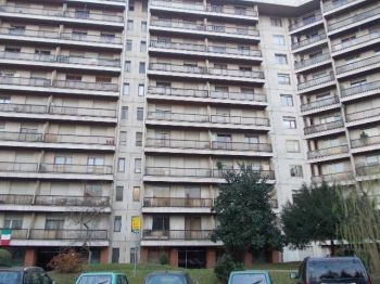 Casa studenti con balcone Mirafiori nord