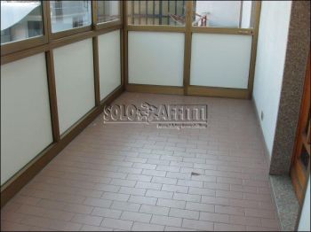 Villa nuova costruzione con balcone
