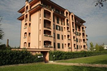 Appartamento con balcone e terrazzo