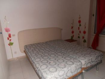Casa arredata con balcone Livorno