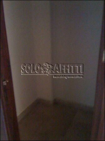 Appartamento con balcone Zona via fardella