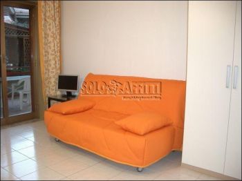 Appartamento arredato con posto auto