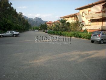 Appartamento arredato con posto auto