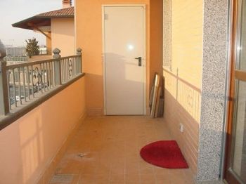 Monolocale arredato con terrazzo Legnano - Altre fotografie