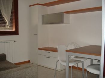 Monolocale arredato con garage Centro - Altre fotografie