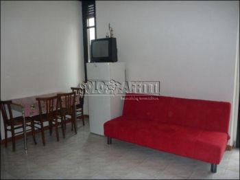 Monolocale arredato con balcone Ospedale