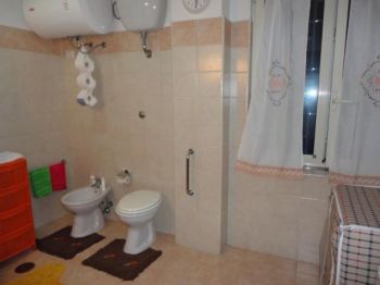 Trilocale arredato con posto auto Arco felice - Altre fotografie