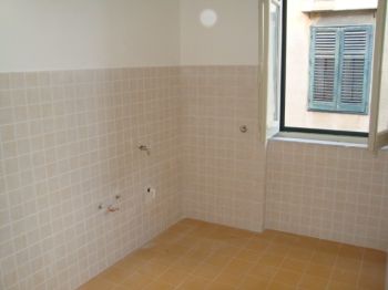 Appartamento con balcone Via ragusa
